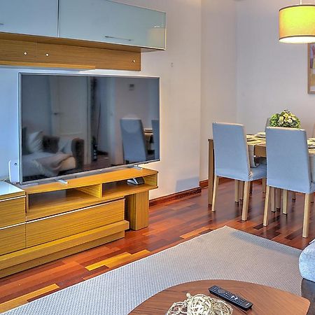 San Bernardo Family Apartment Sevilla Buitenkant foto