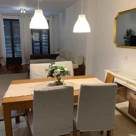 San Bernardo Family Apartment Sevilla Buitenkant foto