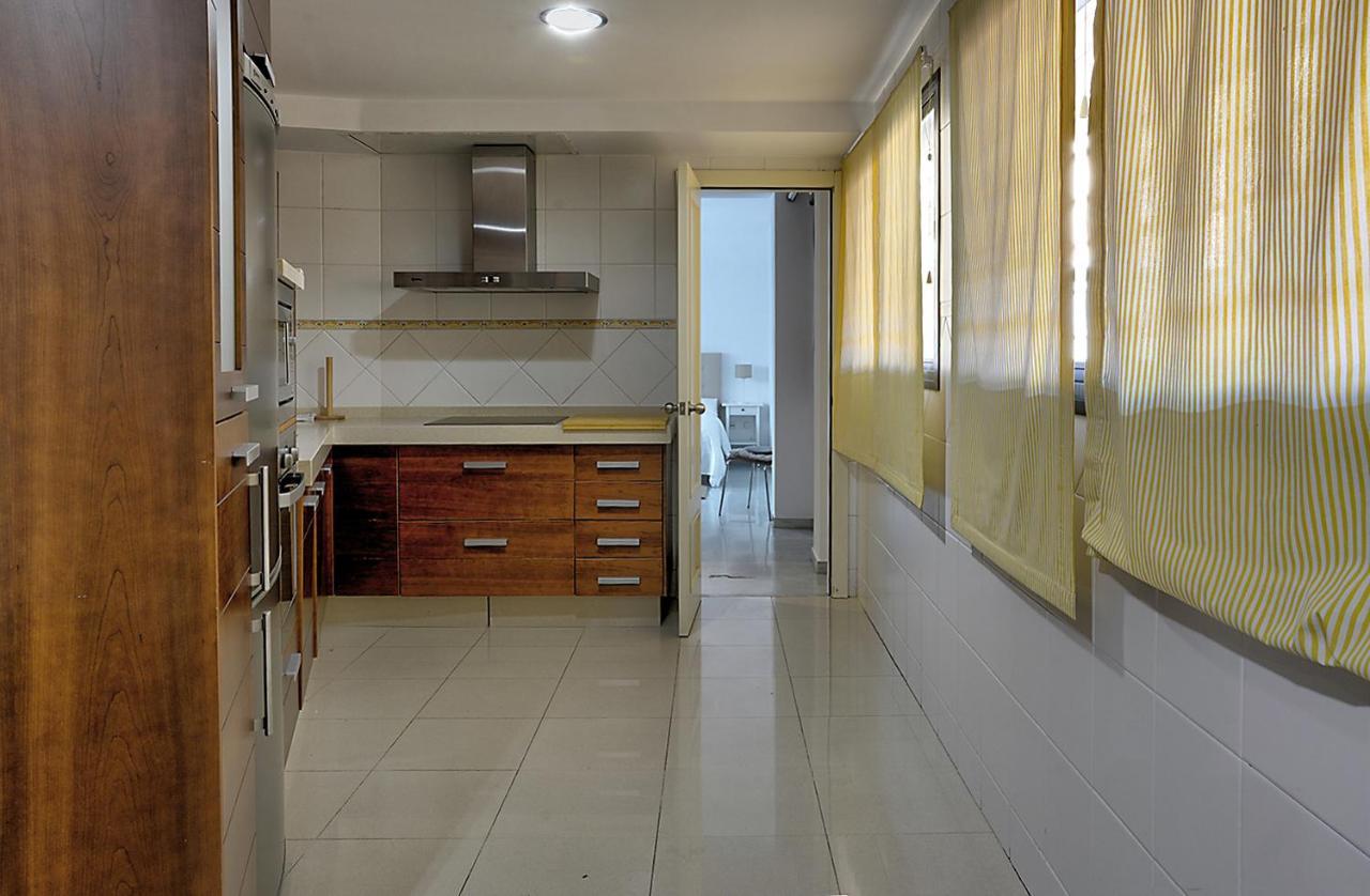 San Bernardo Family Apartment Sevilla Buitenkant foto