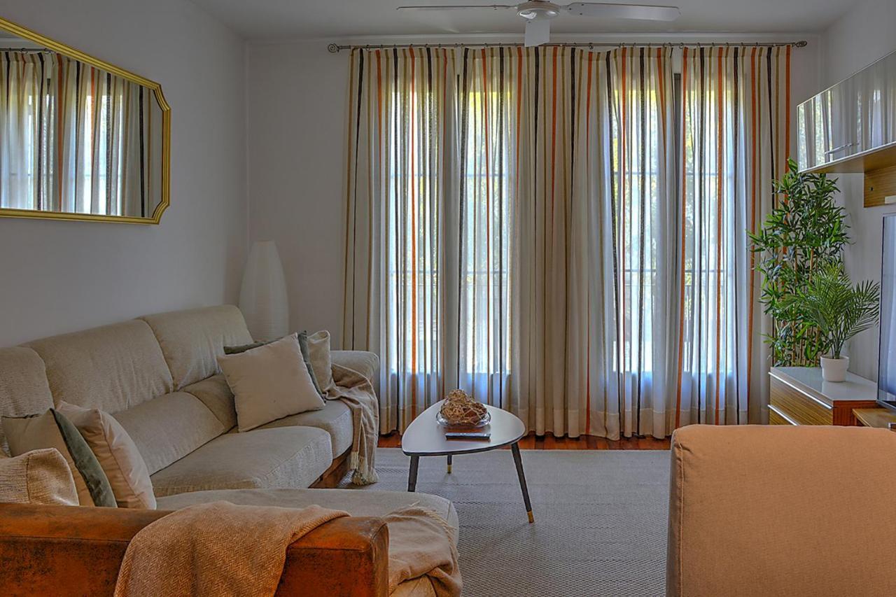 San Bernardo Family Apartment Sevilla Buitenkant foto