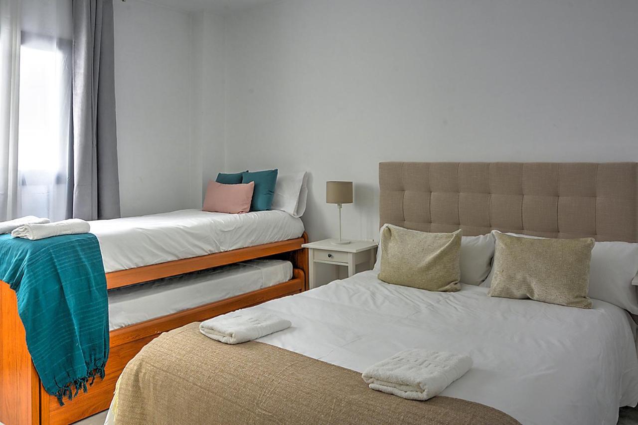 San Bernardo Family Apartment Sevilla Buitenkant foto