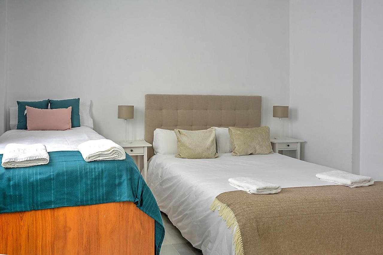 San Bernardo Family Apartment Sevilla Buitenkant foto